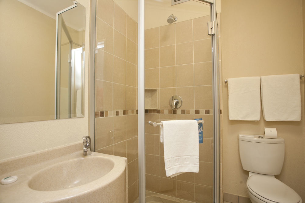 Road Lodge Bloemfontein Airport Экстерьер фото