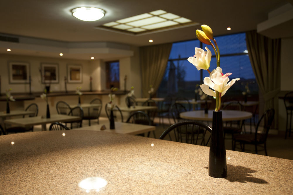 Road Lodge Bloemfontein Airport Экстерьер фото