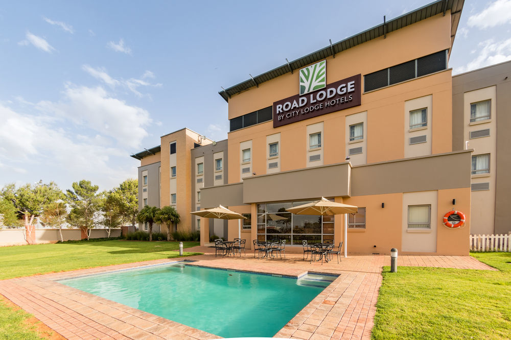 Road Lodge Bloemfontein Airport Экстерьер фото
